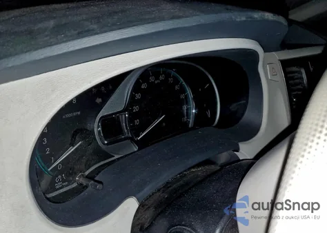 2014 Toyota Sienna Xle z USA, uszkodzony, nr VIN 5TDDK3DC9ES072949